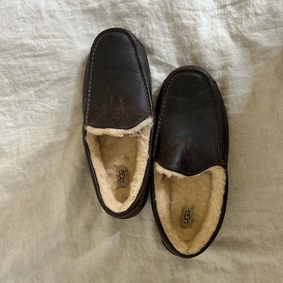UGG Men's Rich Brown Ascot Leather Loafers size 13 - Picture 6 of 9